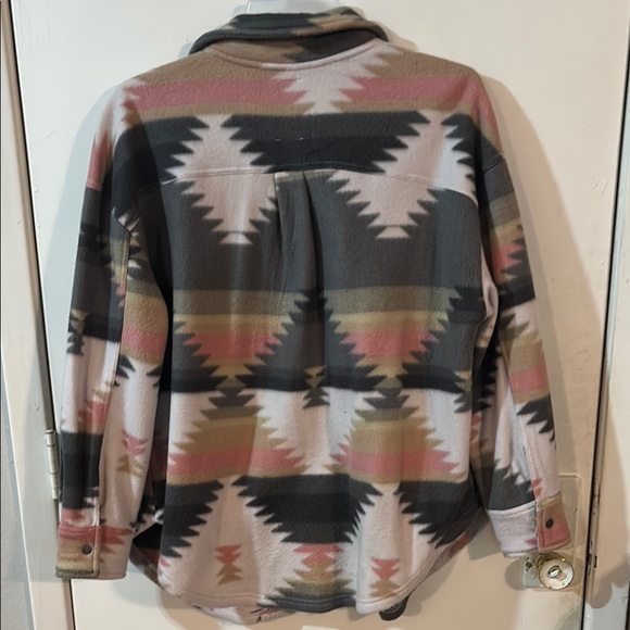 Patterned Fleece Shacket - Picture 3 of 6